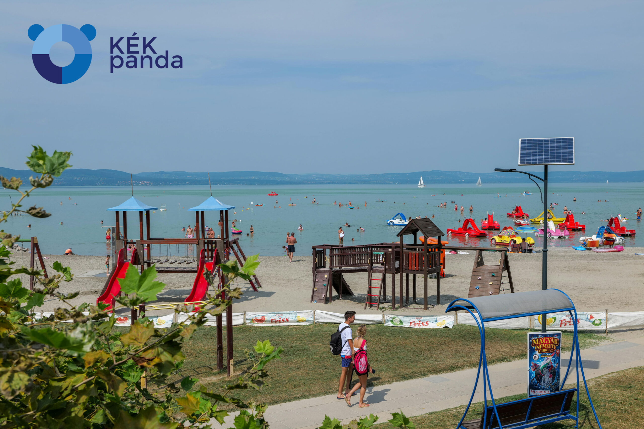 Csal&aacute;dbar&aacute;t tev&eacute;kenys&eacute;gek a Balatonon